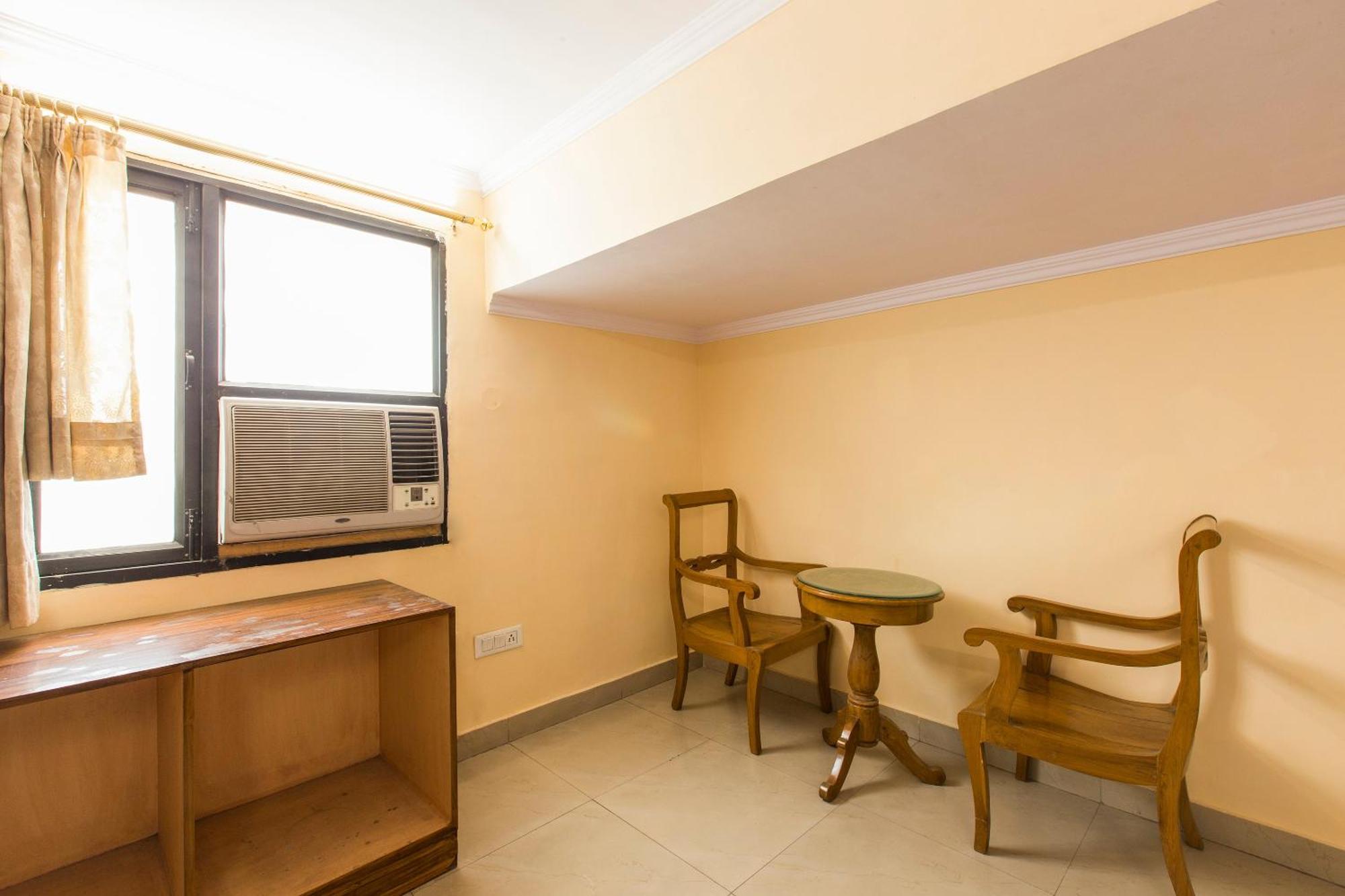 Hotel O Hotel Landmark Inn Дели Экстерьер фото