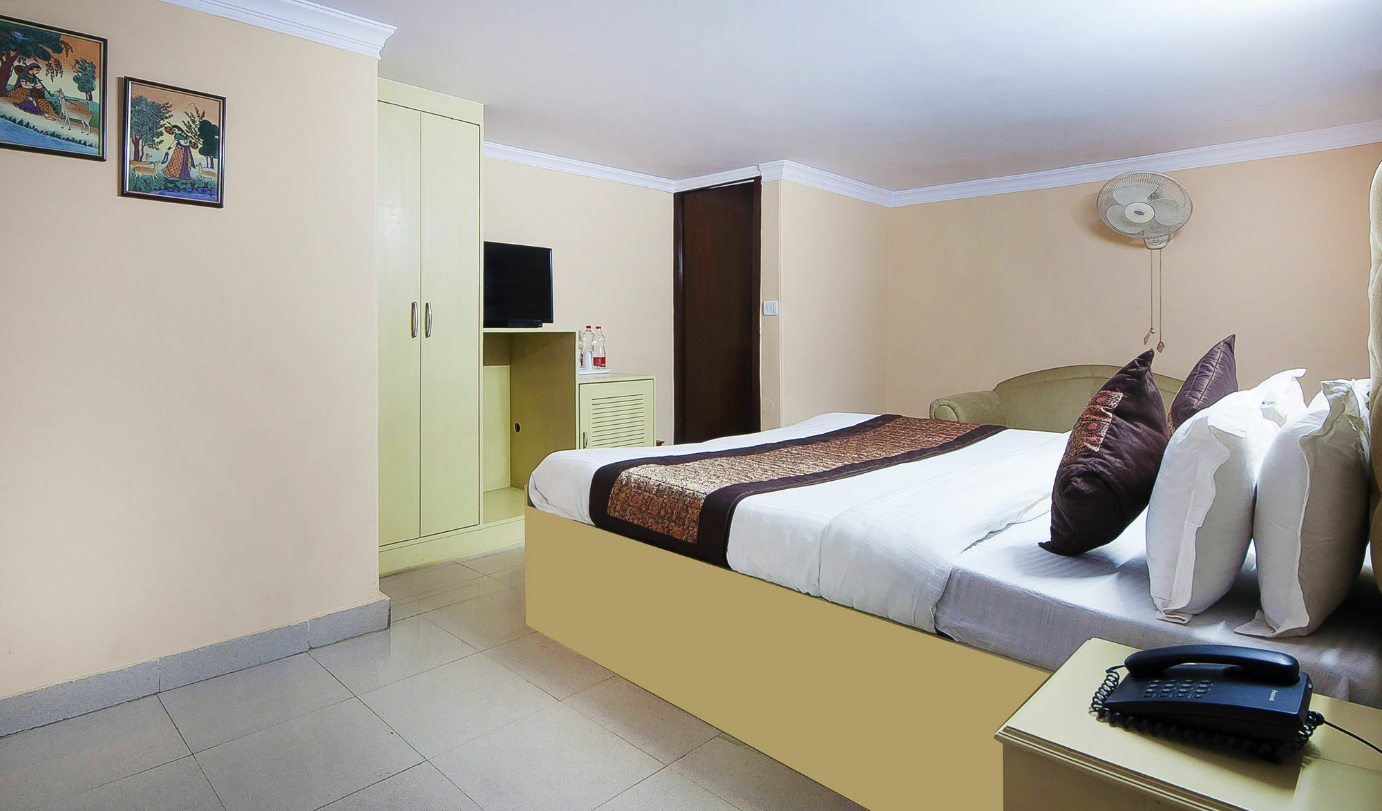 Hotel O Hotel Landmark Inn Дели Экстерьер фото