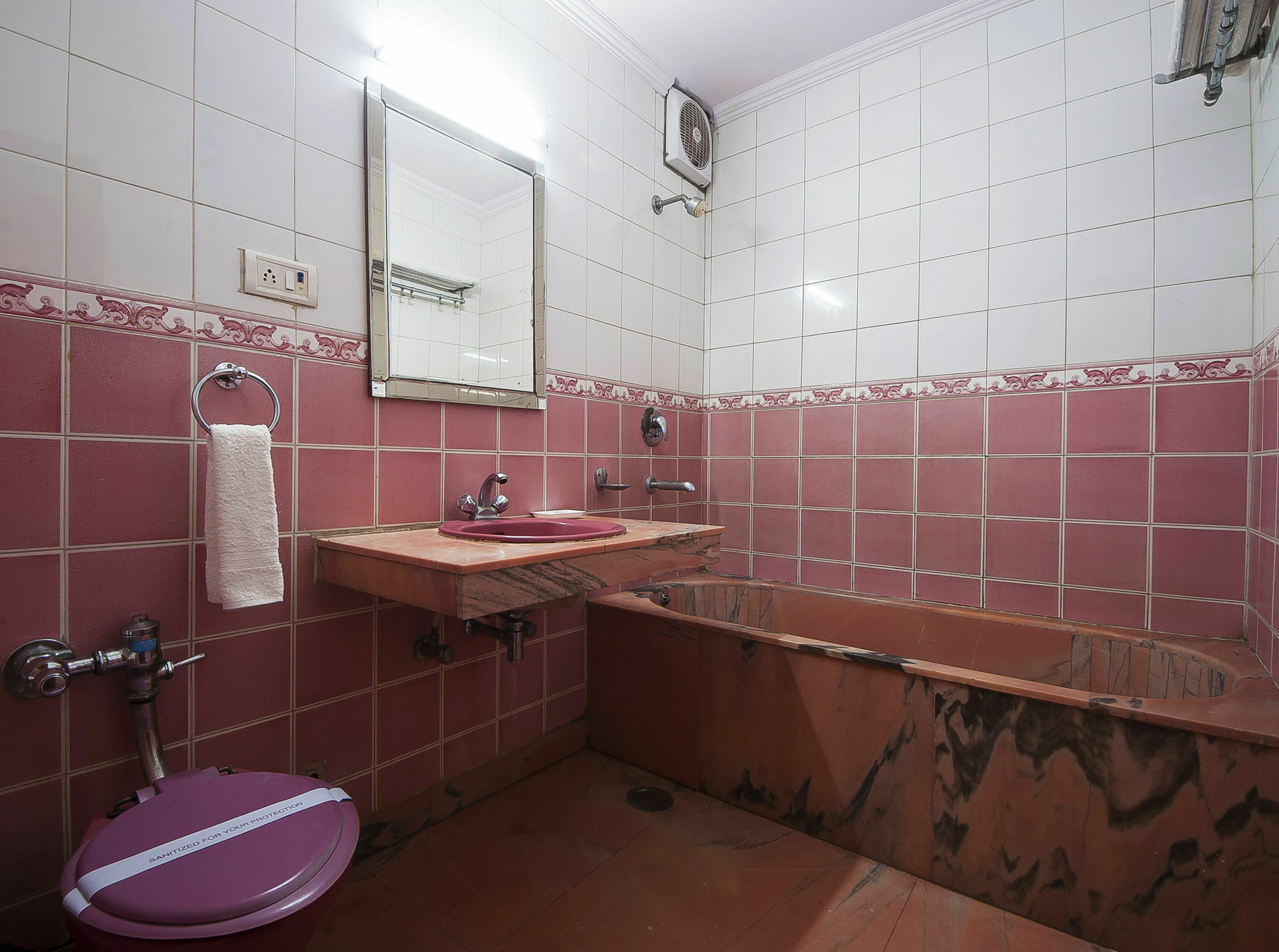 Hotel O Hotel Landmark Inn Дели Экстерьер фото